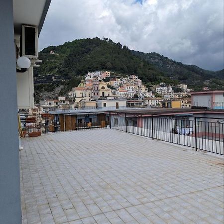 Piccolo Appartamento Con Grande Terrazzo Panoramico مايوري المظهر الخارجي الصورة