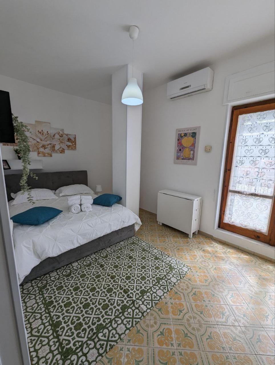 Piccolo Appartamento Con Grande Terrazzo Panoramico مايوري المظهر الخارجي الصورة